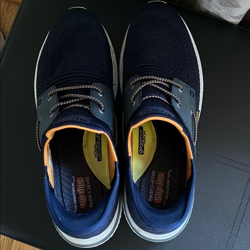 Great Sketchers step in sneakers
